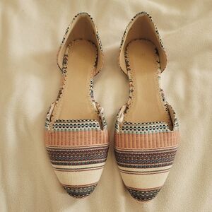 NWOT Colorful Weave Pattern Flats